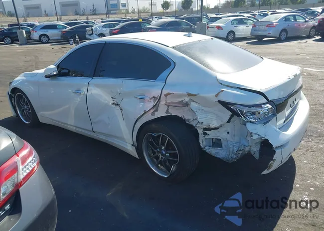 JN1BV7AP6FM335542: 44303576