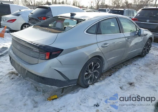 KMHL64JAXRA401956: 44302631