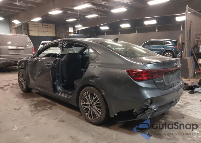 3KPF54AD2PE529343: 44302764