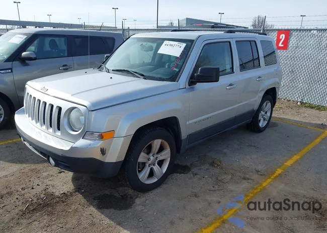 1C4NJPFA2DD223151: 44302774