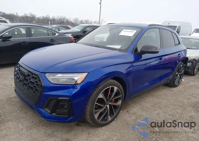 WA1B4AFY8N2039537: 44302804