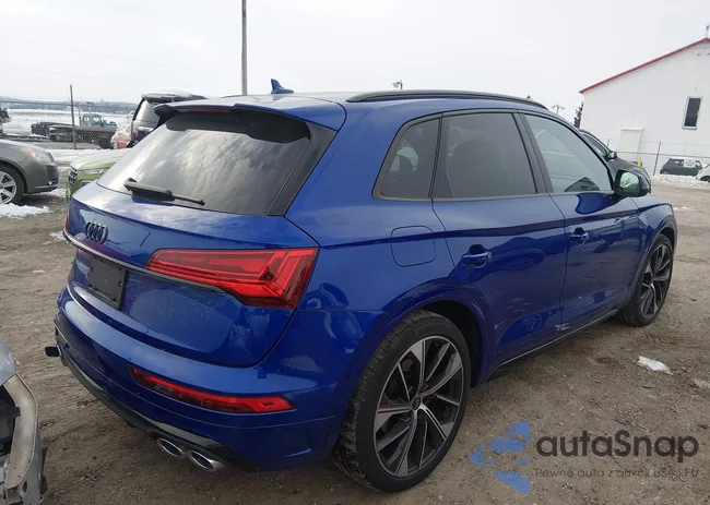 WA1B4AFY8N2039537: 44302804