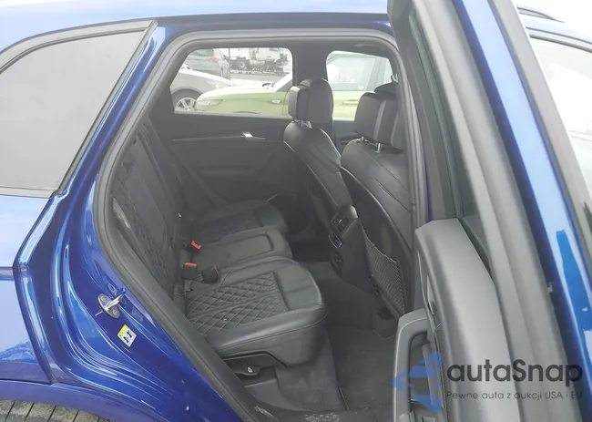 WA1B4AFY8N2039537: 44302804