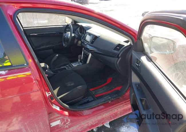 JA32V2FW1HU013165: 44302811