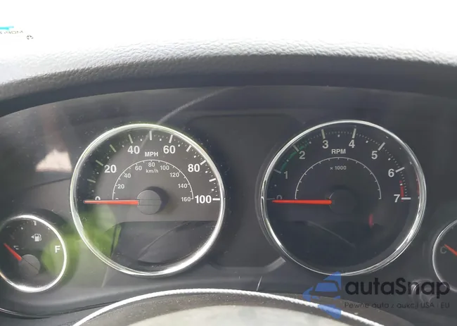 1C4BJWDG9GL327392: 44302869