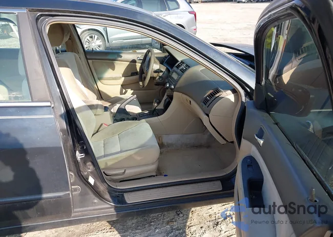 1HGCM56485A164155: 44302889