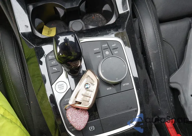 5UX43DT01N9J05143: 44302901