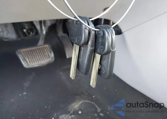 KMHCT4AE6FU930696: 44302974