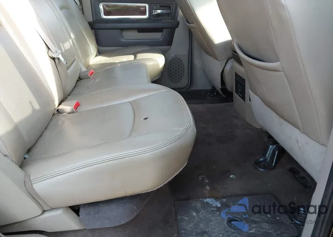 1D7RB1CT6AS213334: 44303008