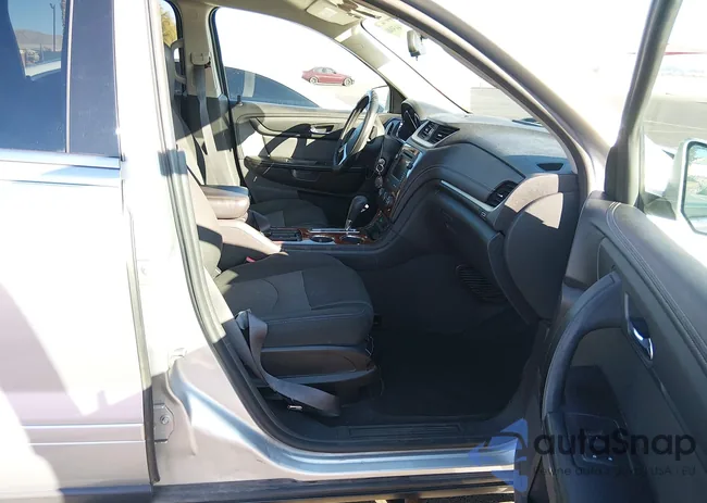 1GNKRGKD8DJ242677: 44304047