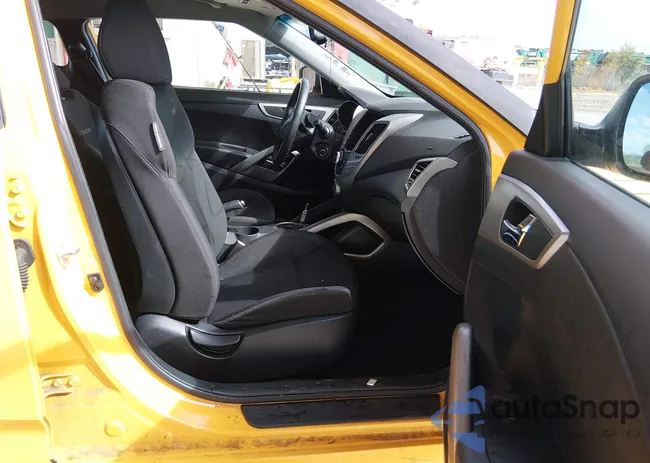 KMHTC6AD1EU183042: 44304056