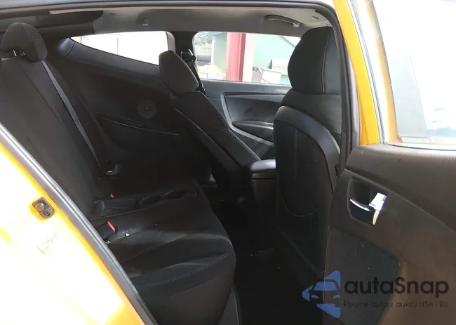 KMHTC6AD1EU183042: 44304056