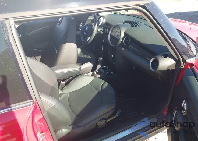 WMWZG3C59BTY30230: 44304060