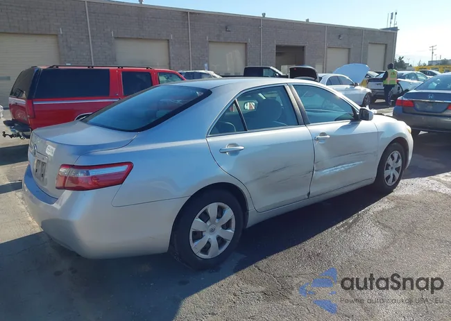 4T1BE46K89U265762: 44304116