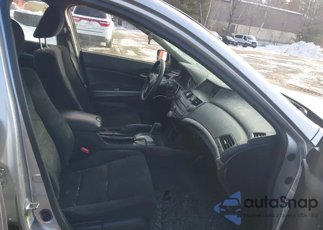 JHMCP26789C016496: 44304162