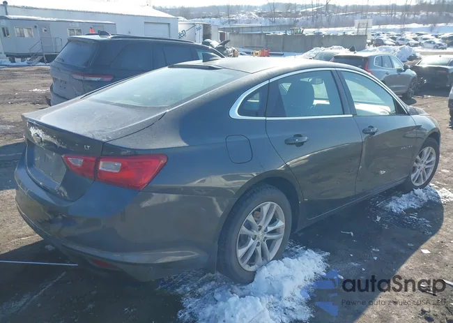 1G1ZE5ST4GF264240: 44304190