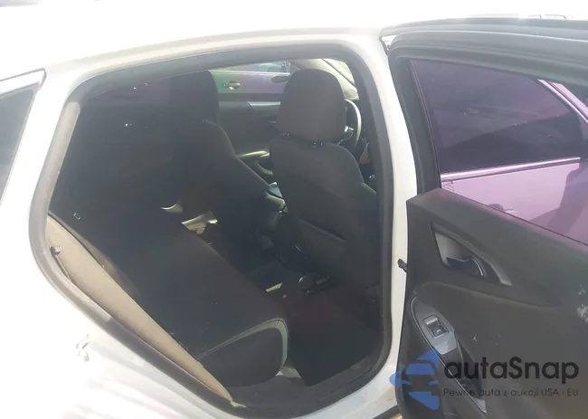 1G1ZB5ST0JF176172: 44304216