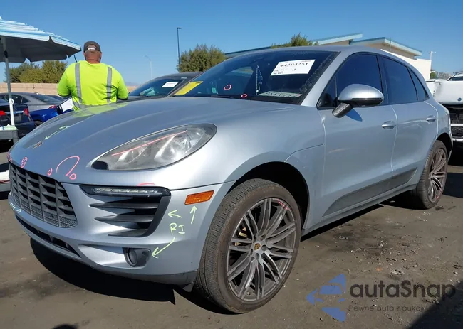 WP1AA2A51HLB04223: 44304251