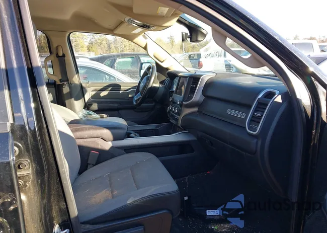 1C6SRFBT1LN224370: 44304258