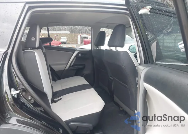 2T3RFREV4JW759035: 44304336