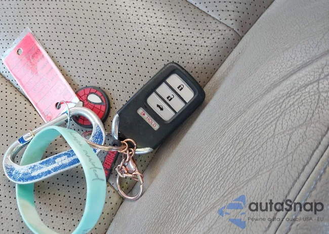 1HGCR3F85EA028347: 44304347