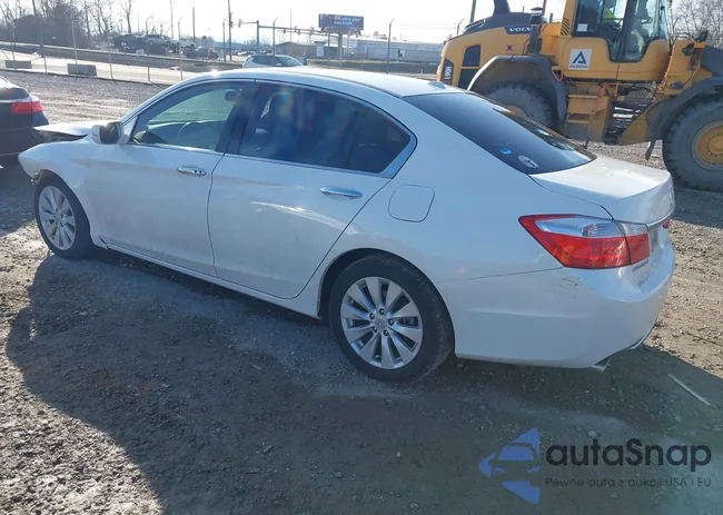 1HGCR3F85EA028347: 44304347