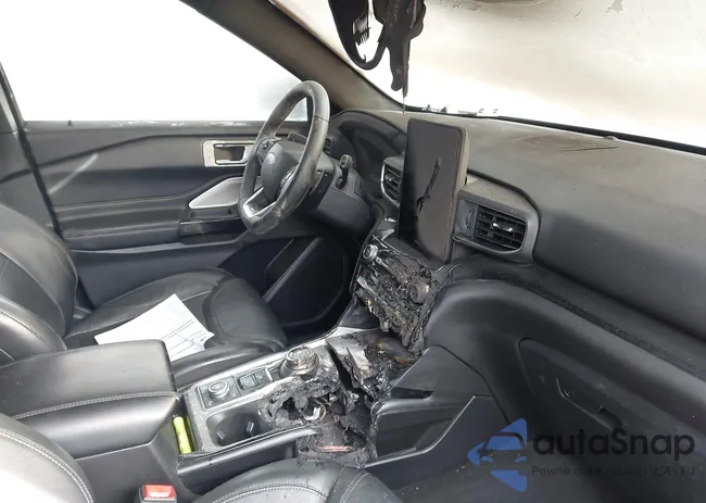 1FM5K8GC0NGA79713: 44304371