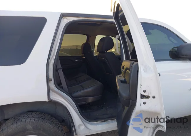 1GNUKAE02AR286576: 44304422