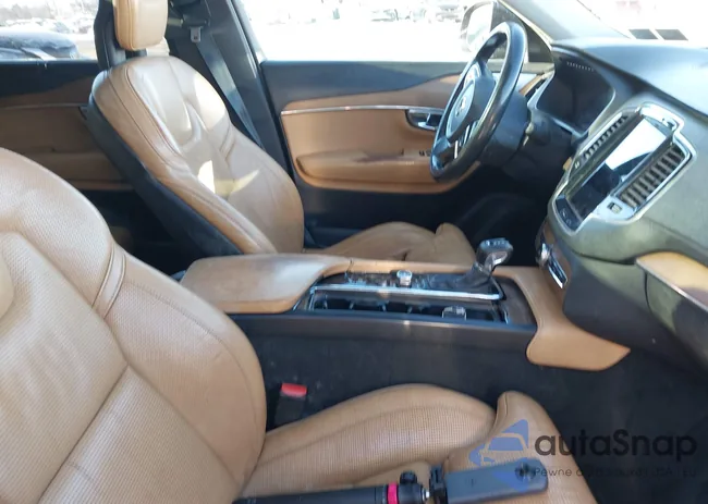 YV4A22PL9G1073668: 44304505