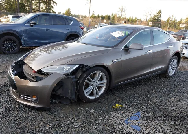 5YJSA1E25FF101793: 44304509