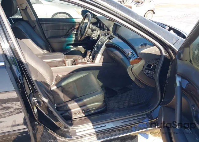 JH4KB2F67BC000328: 44304527