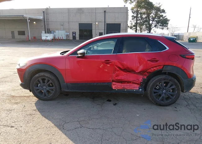 3MVDMBDYXRM712980: 44304568