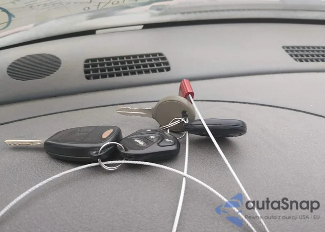 3D7KS28DX6G122803: 44304577