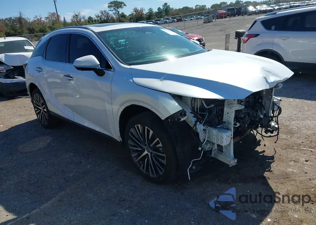 2T2BAMBA8RC025651: 44303657