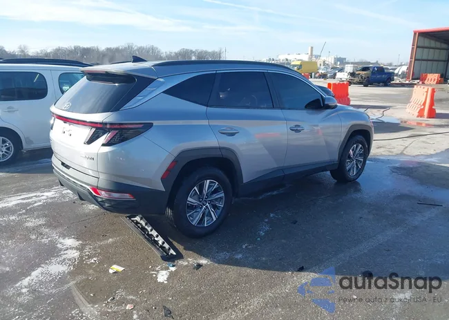 KM8JBCA15NU014088: 44303677