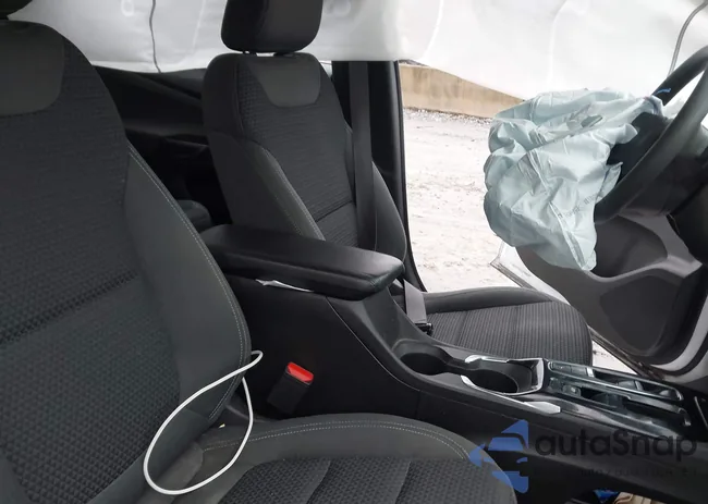 1G1FY6S04P4140244: 44303689