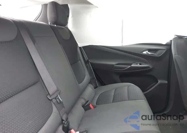 1G1FY6S04P4140244: 44303689