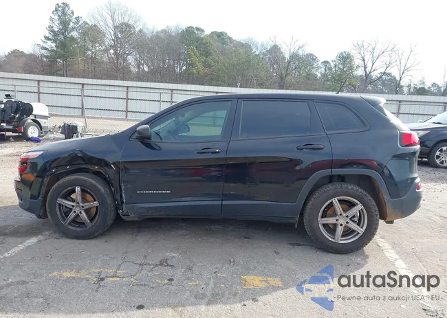 1C4PJLAB0HW661596: 44303701