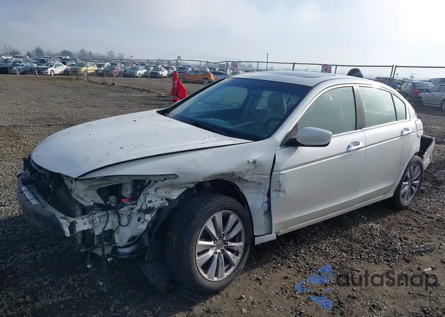 1HGCP3F80BA009318: 44303712