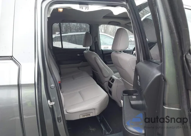 5FPYK3F70KB035751: 44303738