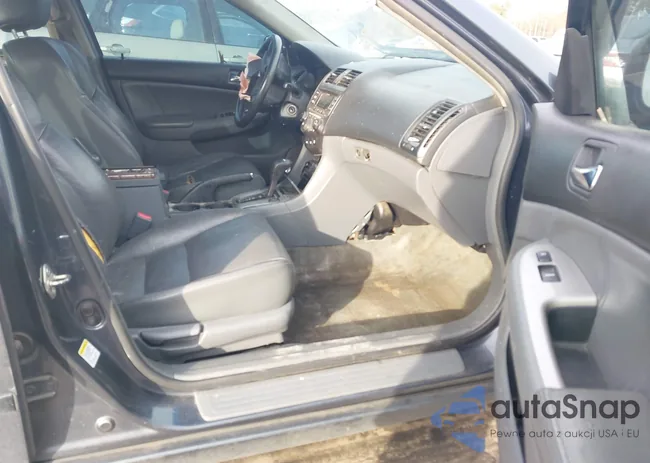 1HGCM56897A075992: 44303848