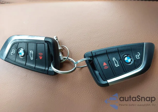 5UXTY5C00M9G76160: 44303905