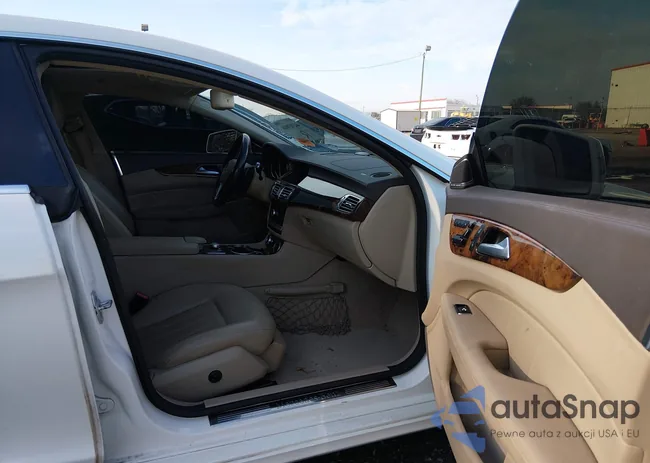 WDDLJ7DB0CA055390: 44303946