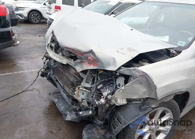 2T2GK31U18C040841: 44303952