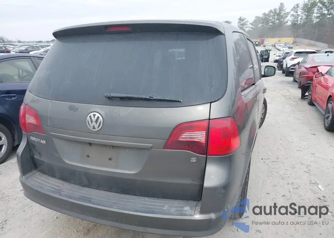 2V4RW4D10AR407247: 44303958