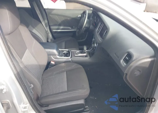 2C3CDXBGXPH698843: 44303970