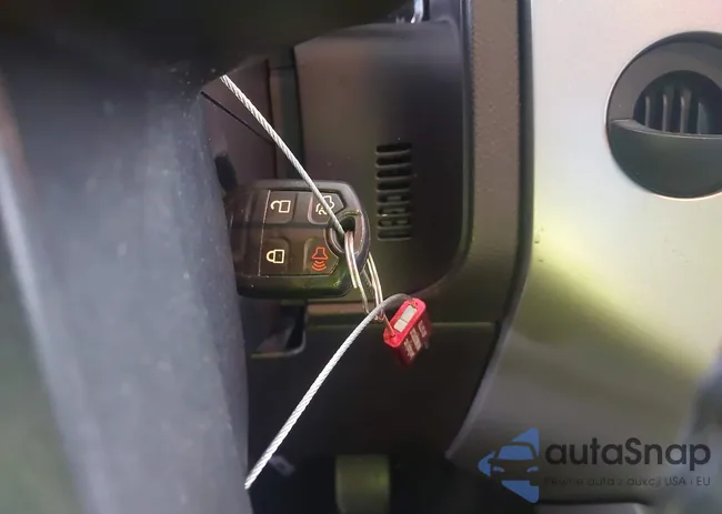 1FMJU1H53CEF41139: 44303985