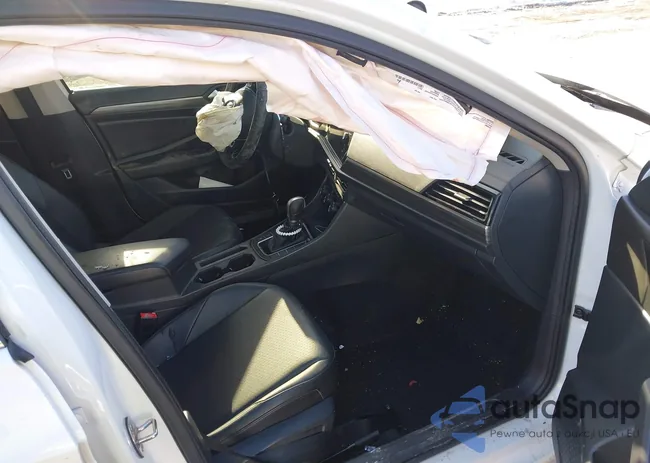 3VWE57BU4KM029448: 44305045