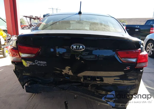 3KPA24AD5LE336021: 44305165