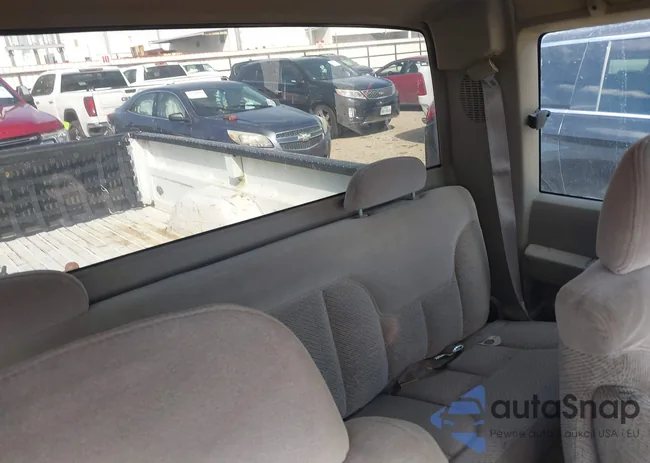 1GTGC29R4WE520670: 44305297